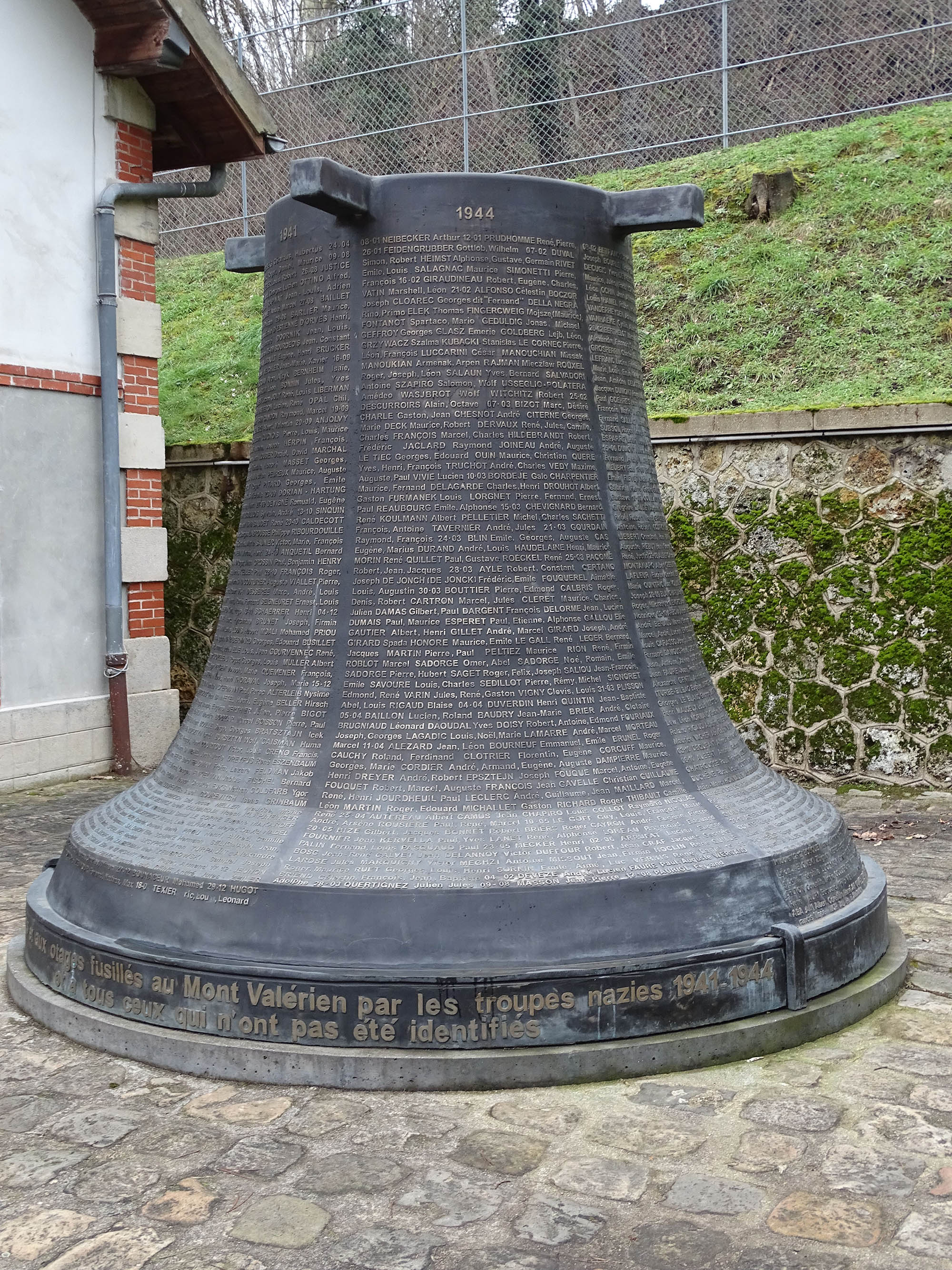 le monument aux fusillés 